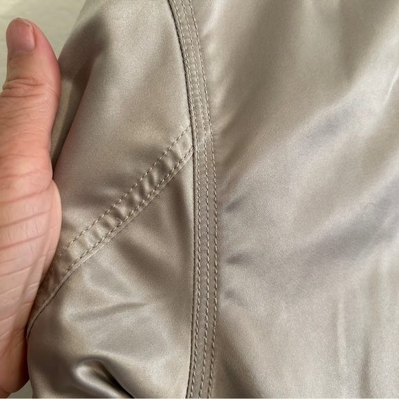 48. Satin Bomber Jacket by Hudson Size Large - Picture 4 of 12